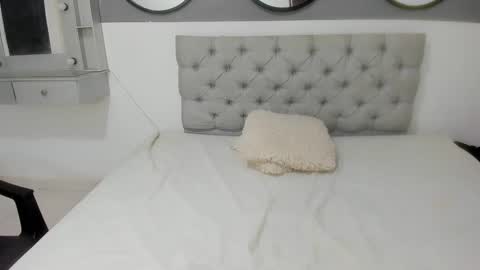 sara_valentina2 online show from January 9, 6:36 pm