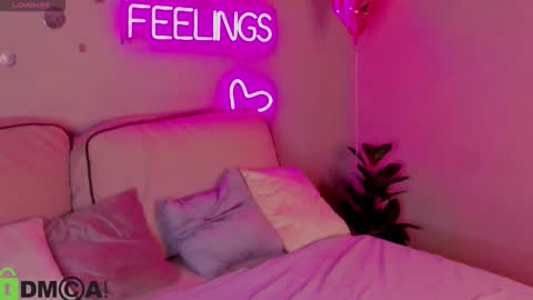 Sara online show from March 18, 1:00 am