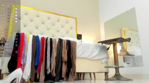 Snapshot of saraa_cute1 chatting on February 22, 6:28 am Saraa Gomez online show from February 22, 6:28 am