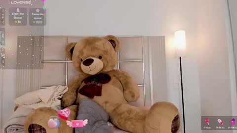 Sara Miller  online show from February 12, 12:58 am