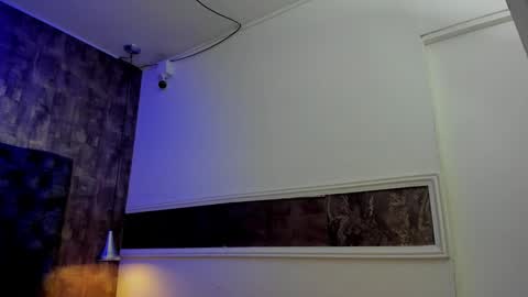 saracolleton online show from March 15, 1:36 pm