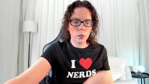 Sara Desire online show from April 30, 5:51 pm