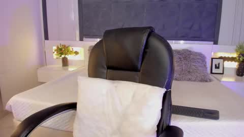  Sara Gomez  online show from February 23, 1:02 pm