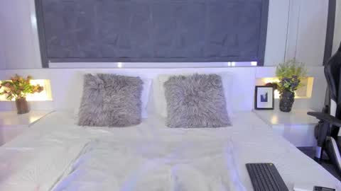  Sara Gomez  online show from November 19, 7:34 pm