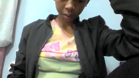 sarah146341 online show from December 18, 4:30 am