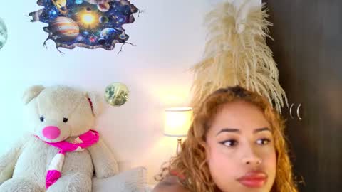 sarah  cinnamon online show from July 13, 4:54 pm