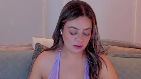Sarah Bonneth online show from June 16, 11:36 am