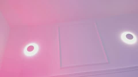 Sarah Bonneth online show from April 29, 5:30 pm