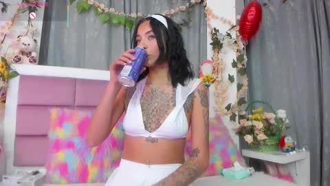 Sarah online show from February 26, 3:43 am