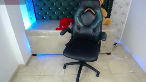 Sara online show from October 9, 2:39 am