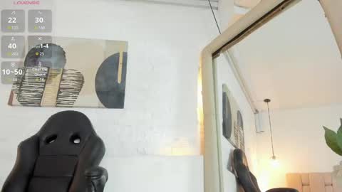 sarah_gothicgirl online show from May 6, 8:59 pm
