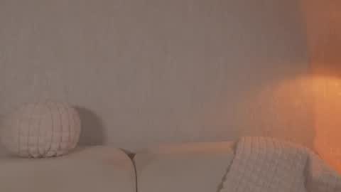       online show from October 24, 10:43 pm