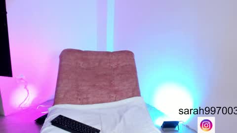 Sarah online show from May 21, 3:18 pm