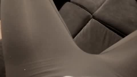 Sarahs room online show from November 23, 8:07 pm