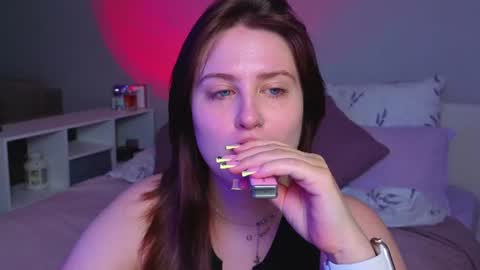 Sarah online show from July 6, 10:55 pm