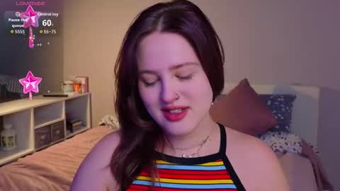 Sarah online show from February 12, 11:30 pm