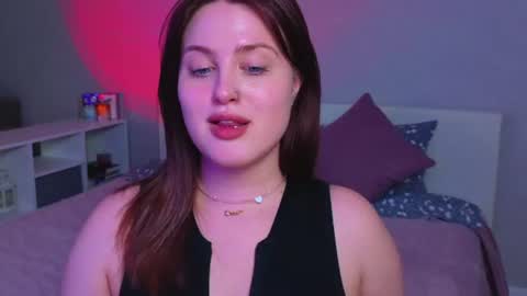 Sarah online show from June 22, 3:25 am