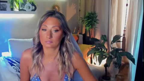 Divine Sarah NONUDE model online show from July 5, 2:13 pm