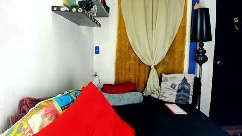  SARAHJEY     online show from June 9, 1:39 am