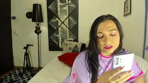  SARAHJEY     online show from April 24, 8:22 pm