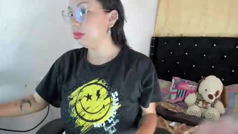 Sarah online show from October 12, 4:53 pm