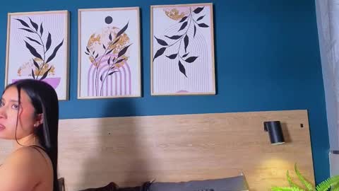 Sarah online show from November 12, 8:11 pm