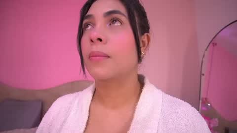 Sara  online show from April 29, 12:10 pm
