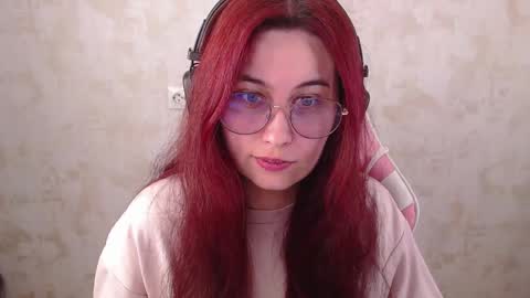 Sara online show from May 7, 1:18 pm