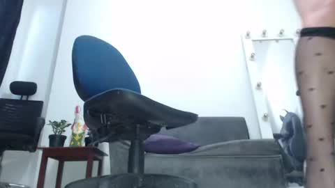 Saraloves online show from July 17, 11:12 am