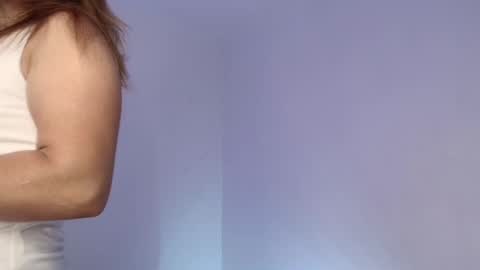 Sara  online show from January 19, 12:04 pm