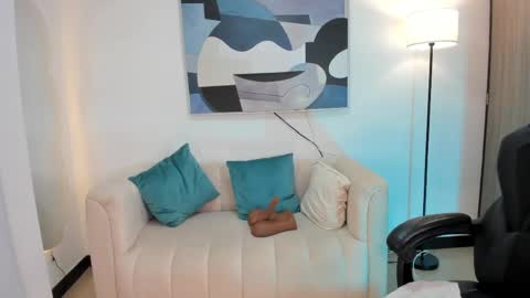 I am Sara  online show from April 30, 11:09 pm