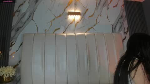 Sara   online show from March 17, 10:59 pm