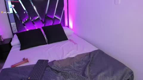 Sara online show from January 28, 6:17 pm