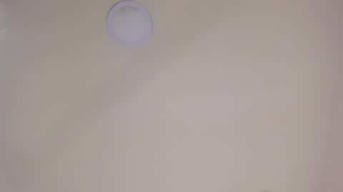 Snapshot of sarasaenz__ chatting on March 11, 5:46 pm online show from March 11, 5:46 pm