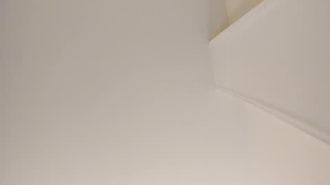 Snapshot of sarasaenz__ chatting on February 16, 11:16 am online show from February 16, 11:16 am