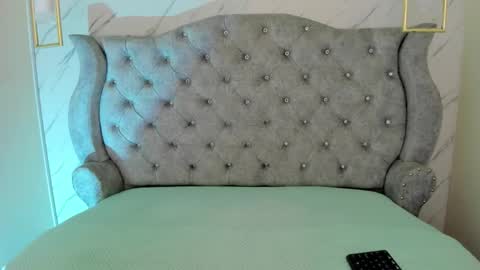Snapshot of sarasaenz__ chatting on September 27, 12:03 pm online show from September 27, 12:03 pm