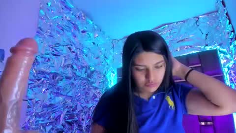 sarastonesx online show from December 1, 9:18 am