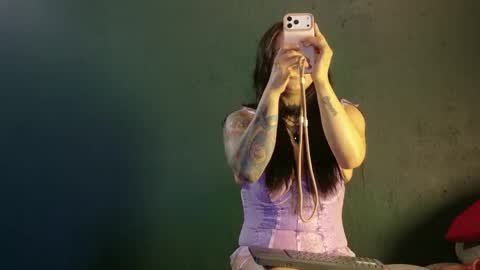 Sara Herrera online show from May 2, 12:16 am