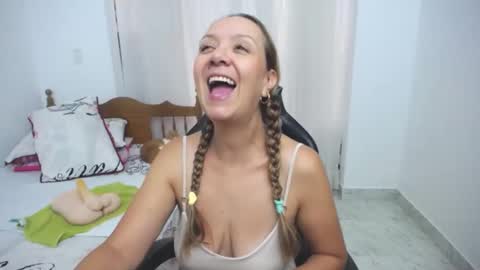 saray1221 online show from February 16, 5:37 pm