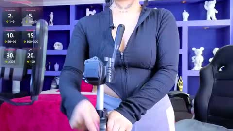 Sari  online show from September 9, 11:38 pm