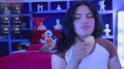 Sari  online show from November 5, 8:44 pm