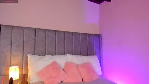 Sara Garcia online show from November 19, 4:34 am