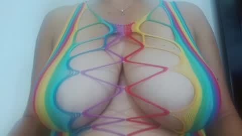 Sara online show from July 30, 5:57 pm
