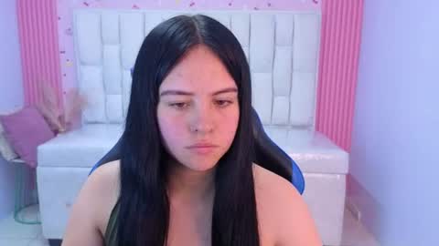 Sara  online show from June 9, 8:08 pm