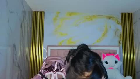 Sara  online show from June 11, 7:56 pm