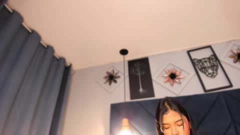 Sara  online show from February 15, 7:51 am