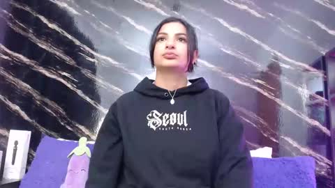 Sara online show from April 9, 7:03 am