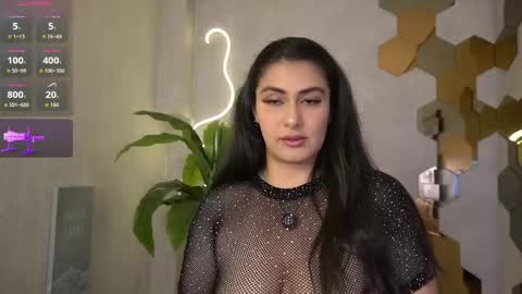 SARA online show from May 22, 11:33 pm