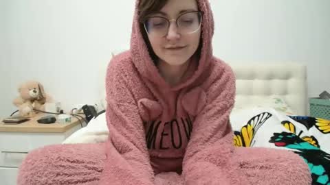 sarraboots online show from January 14, 7:22 pm