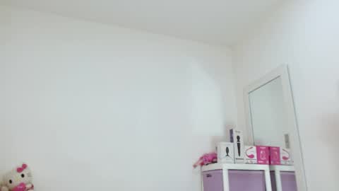 Sasha Creamy online show from May 24, 5:03 am